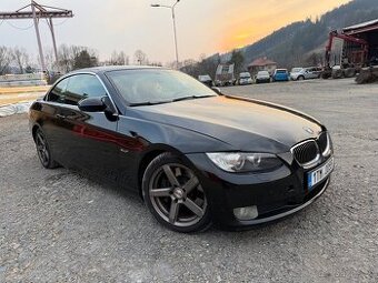 e93 330d