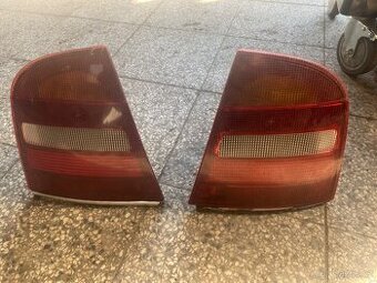 Zadní světla Škoda Octavia 1