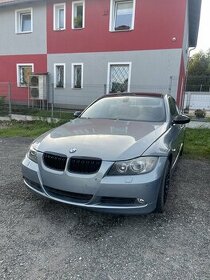 BMW 330i E90 - NEPOJÍZDNÉ