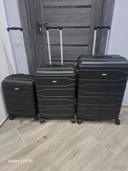 CESTOVNÍ  KUFRY 3KUSY,,,