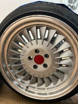 Krásná kola Ispiri s pneu Dunlop sport max