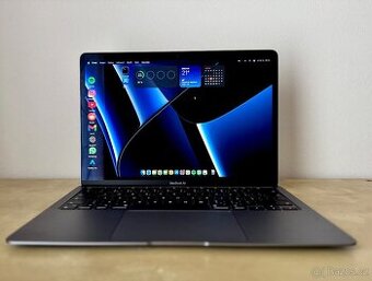 MacBook M1 (baterie: 100%) (V záruce)