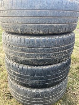 Pneu Michelin 215/65 R16C 109/107T