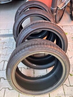 letní pneu pirelli 235/40 R19 96W