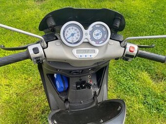Piaggio Beverly 200