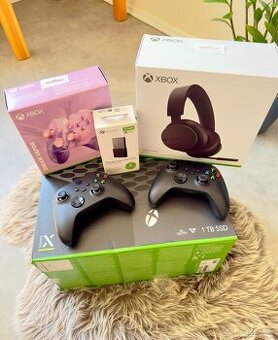 👾XBOX SERIES X 2 TB, 🎮3 ovladače, 🎧bezdrátová sluchátka