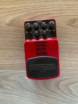 Behringer UM300 Ultra Metal