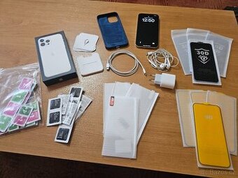 iPhone 13 Pro Max 256Gb Silver s bohatým příslušenstvím TOP