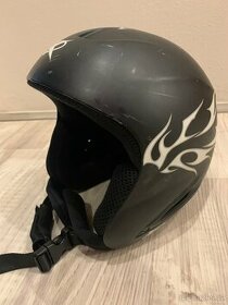 Lyžařská/snowboardová přilba