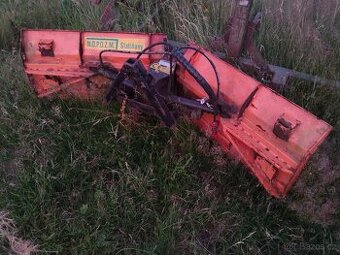 Čelní šípová radlice Slatiňany