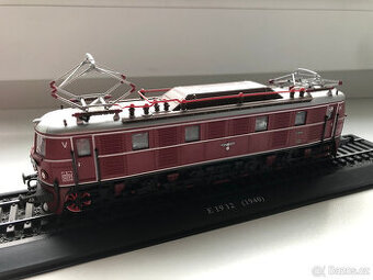 Model elektrické lokomotivy H0