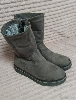 Semišové, kožené boty dětské vel. 34