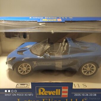 Lotus Elise revell 1:18