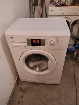 Automatická pračka Beko se zárukou.