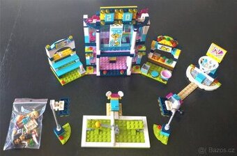 LEGO® Friends 41338 Stephanie ve sportovní aréně