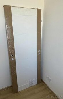 Dveře Erkado Frezie 4 80L/197, Bílý ST CPL, vč. obložek