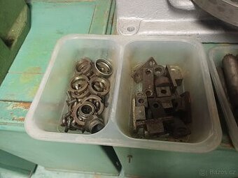 Rucni dérovaci lis.