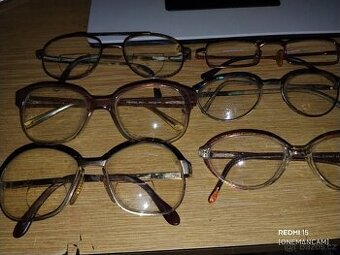 34 ks brýlí retro, Balmain, a další + díly