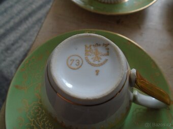 Pozlacené porcelánové šálky s podšálky + cukřenka