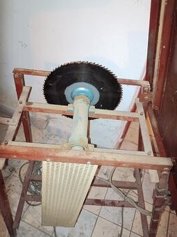 Prodám cirkulu pilu