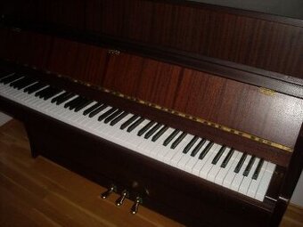 Koupím pianino nebo křídlo.