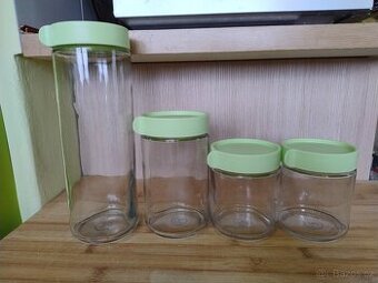 karafy, svietniky, poháre, džbán, vázy, koreničky