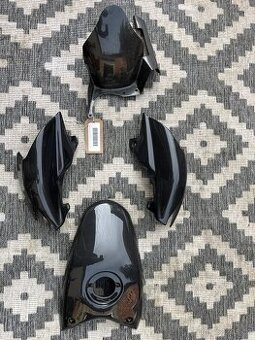 Ducati Hypermotard 1100 a 796 karbon+Packy