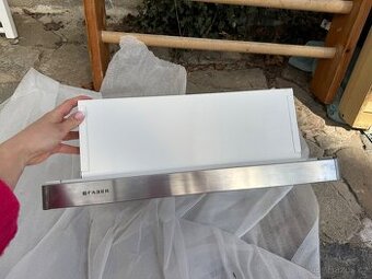 Podvěsná digestoř