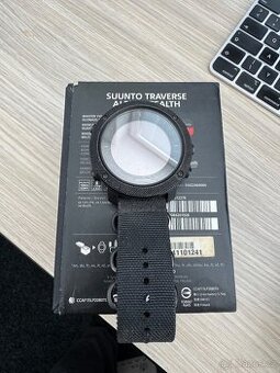 Suunto Alpha Stealth - Vysoce odolné chytré hodinky