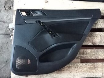 Škoda Octavia 2 zadní tapecirunky výplně zadních dveří černá