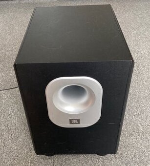 Aktivní subwoofer JBL SUB 200/230