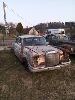 Mercedes Benz W111