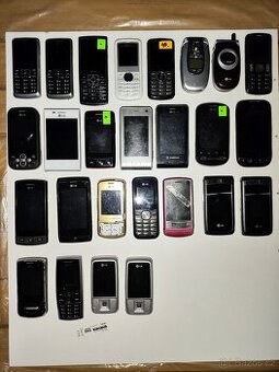 Prodám sadu mobilů LG - 1