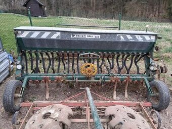 secí stroj Privat Drill 300
