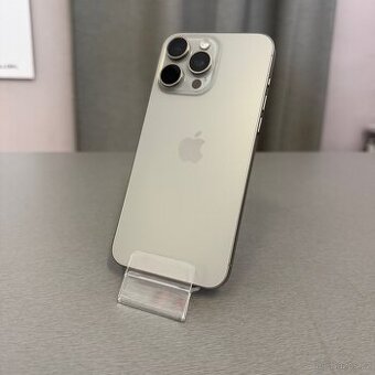 iPhone 15 Pro Max 256GB, pěkný stav, 12 měsíců záruka
