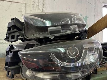 Mazda CX5 KD světlomet přední