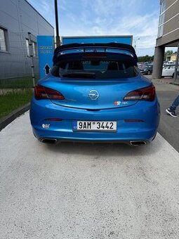 Opel Astra OPC 2.0T 206kw