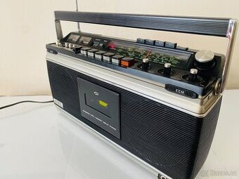 Radiomagnetofon/boombox Aiwa TPR 930, rok 1974