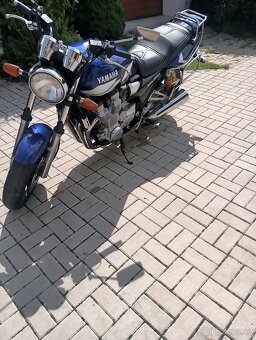 Yamaha XJR 1300