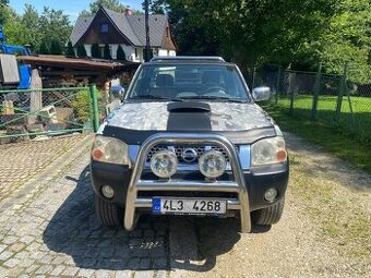 Nissan Navara D22