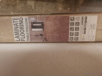 Prodám laminátovou plovoucí podlahu