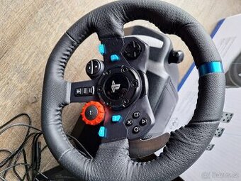 Herní volant Logitech G29 + řadící páka