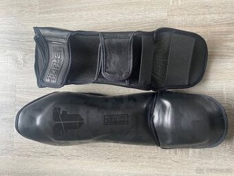 Chrániče na holeně Fighter