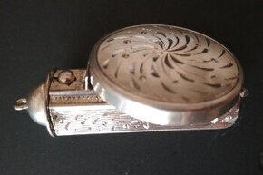 Stříbrné pouzdro na rtěnku se zrcátkem ryzost 900/935