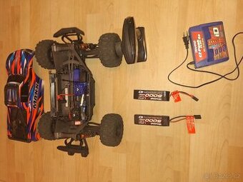 RC auto Traxxas