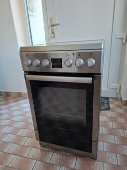 Sklokeramický sporák