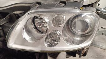LP Xenonový světlomet touran