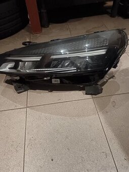 Levé přední světlo Clio 5