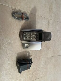 Souprava přenosného telefonu k pevné telefonní lince