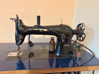 Funkční šlapací šicí stroj PHOENIX (cca 40. léta)